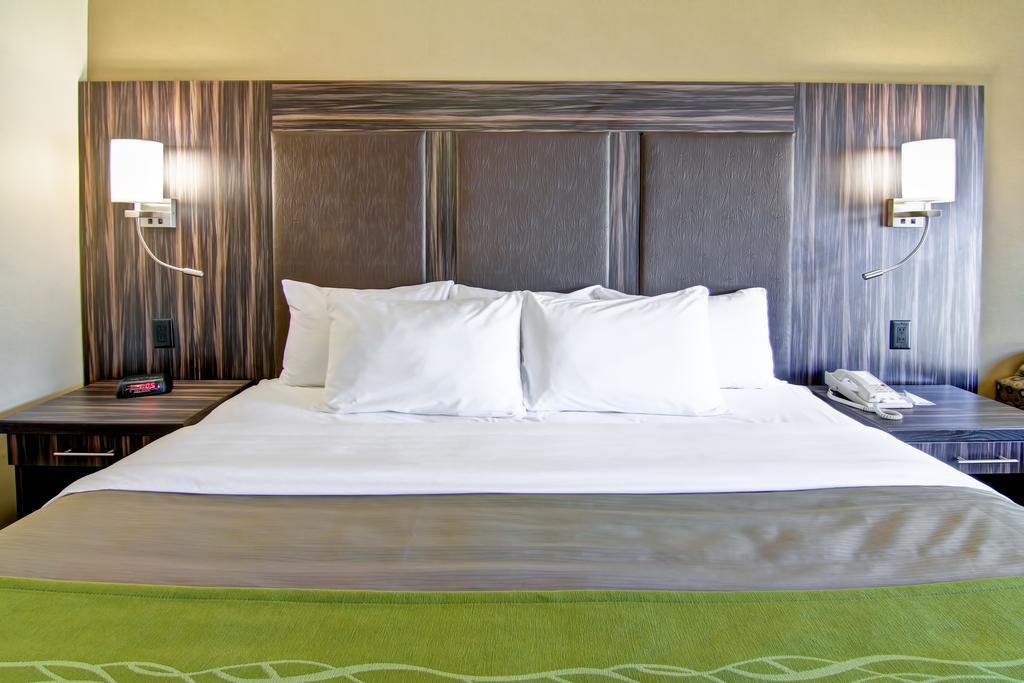 Comfort Inn Saint Catharines Екстер'єр фото