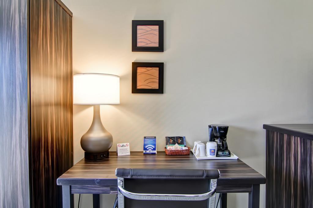Comfort Inn Saint Catharines Екстер'єр фото