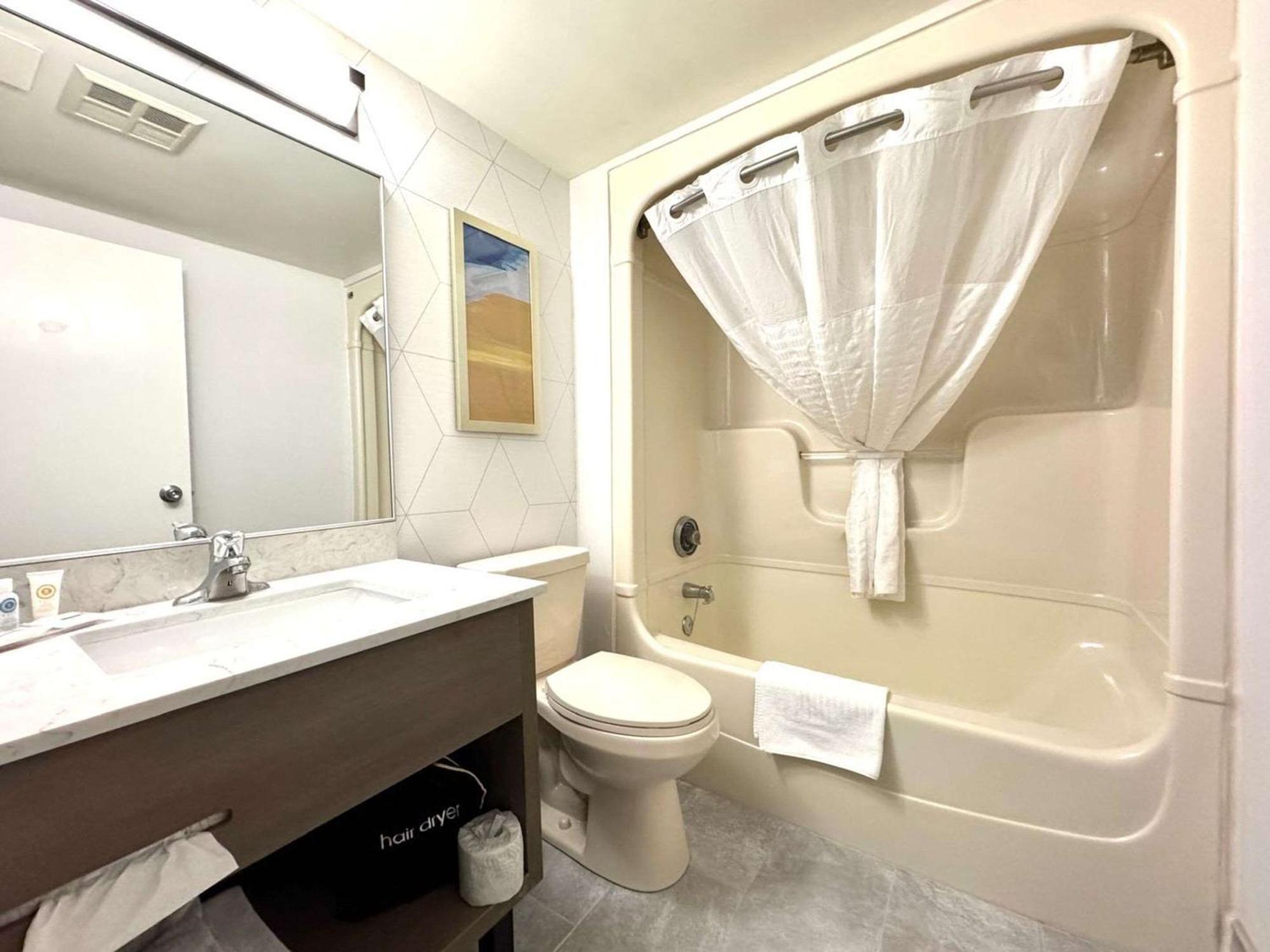Comfort Inn Saint Catharines Екстер'єр фото